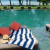 Aston & Arden Striped Beach Towel – Oversized 35 x 70 Soft Plush Thick Cotton, 600 GMS Heavy & Luxury for Pool Chairs, Resort, and Hot Tub, Gray/Navy(Navy/Yellow)